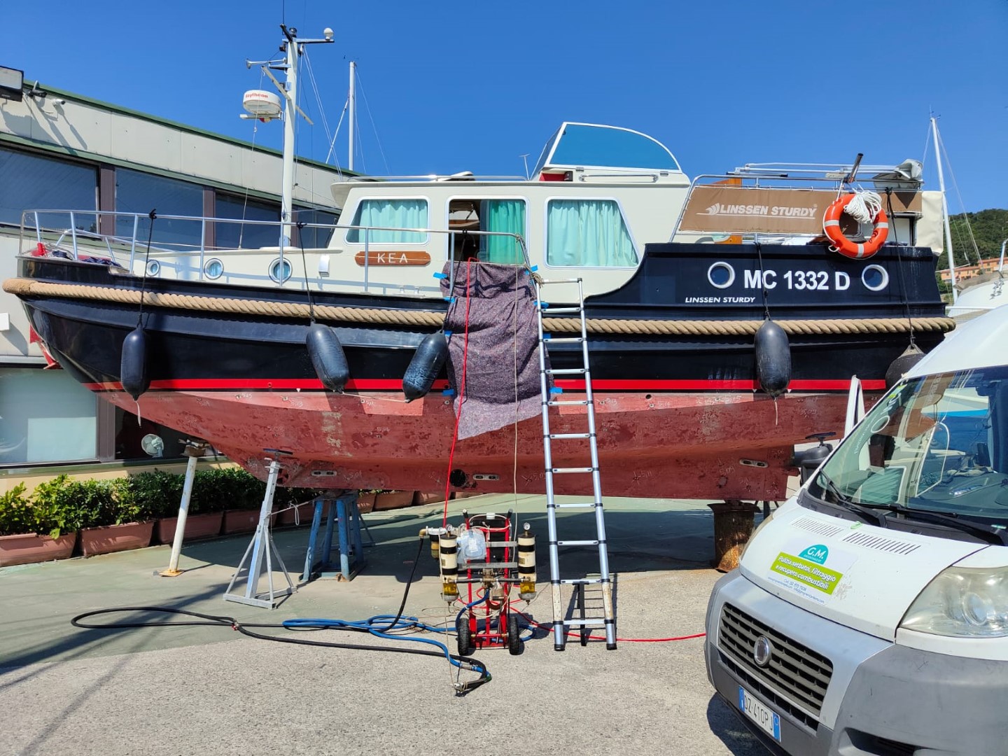 Pulizia serbatoi presso cantiere Valdettaro Portovenere